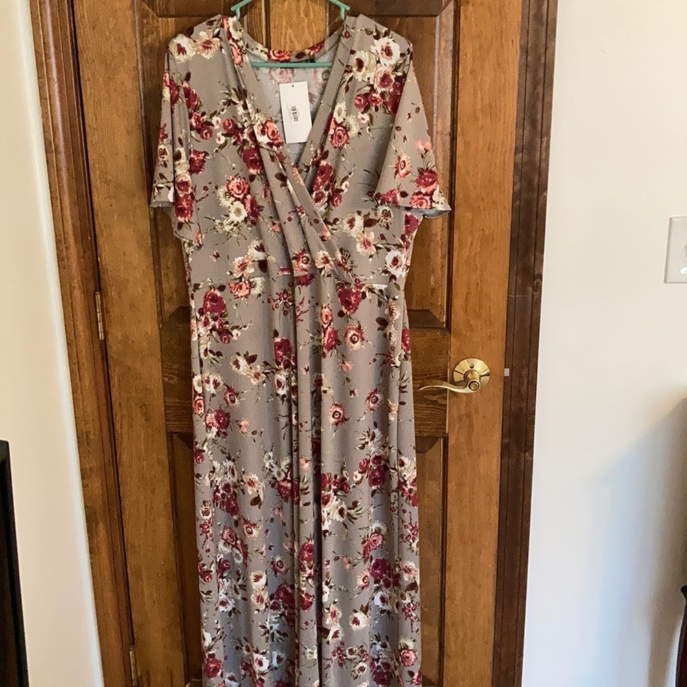 Plus size maxi dress-brand new